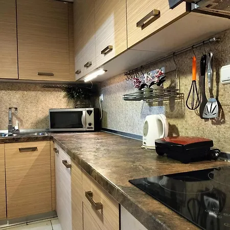 Rea By The Sea *